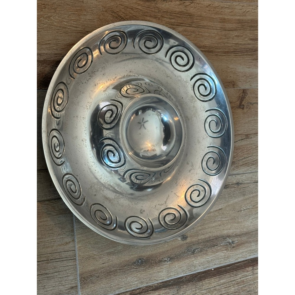 Handcrafted Aluminum Chip and Dip Server Embossed Spiral Design Silver Round 13"